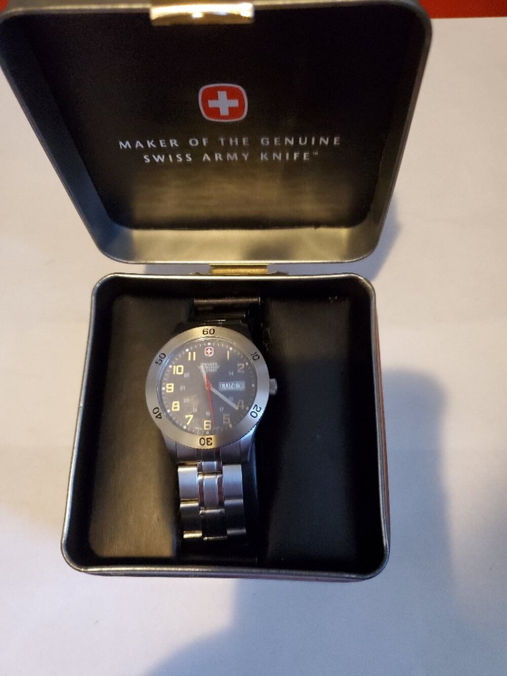 NEW MEN SWISS ARMY 79940 KNIFE WATCH STAINLESS STEEL